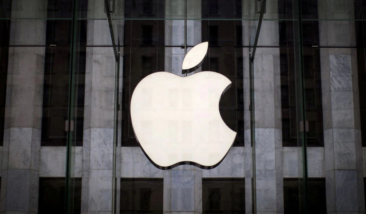 Apple looks to boost production outside China, Wall Street Journal reports